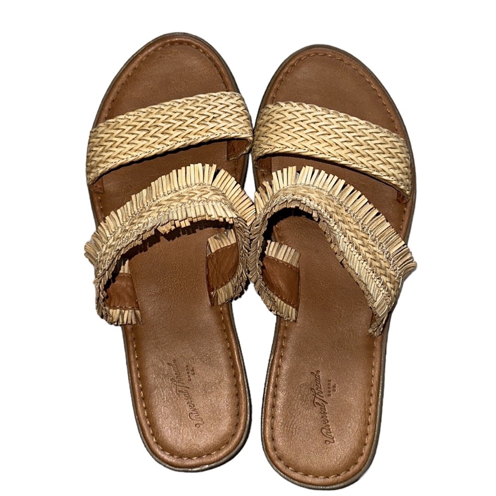 Universal Thread Sandals- size 7 - Picture 2 of 5